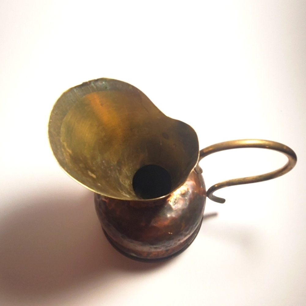 ANTIQUE Copper Pitcher Jug with Brass Accents & Petina Farmhouse Style - Picture 7 of 9